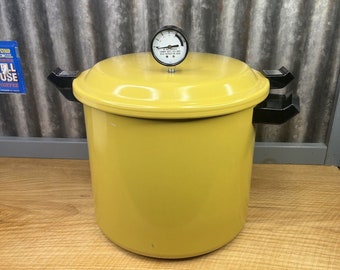 VTG Presto Pressure Cooker Canner Large Yellow Harvest Gold 20 Qt 01/CAA20H