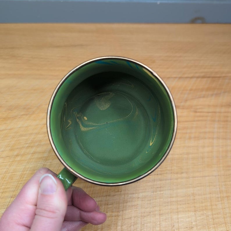 Vtg MacKenzie Childs Camp Green Marble Swirl Enamel Handled Mug 16 oz Retired immagine 6