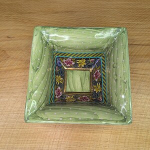 Vintage MacKenzie Childs Hopscotch Green Ceramic Square Bowl Floral & Dots 7.75" image 2