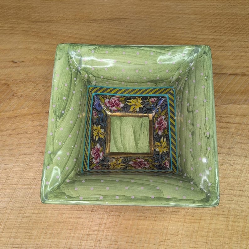 Vintage MacKenzie Childs Hopscotch Green Ceramic Square Bowl Floral & Dots 7.75" image 2
