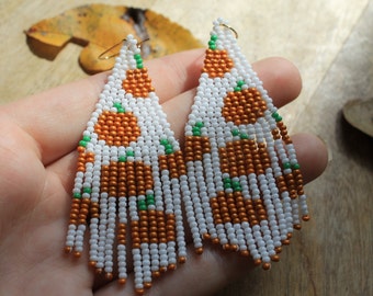 Little pumpkin seed beaded earrings