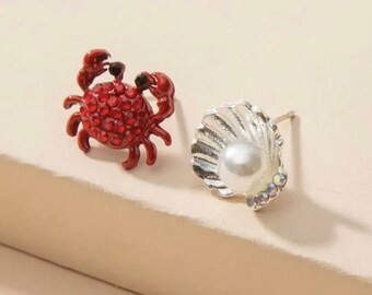 Silver Mismatched Earrings - 1x Crab earring and 1x shell with pearl