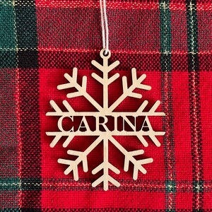 Adorno de copo de nieve personalizado - Adorno de copo de nieve - Silueta de copo de nieve - Archivo de copo de nieve .png .svg .eps .ai para descarga de vectores de Cricut