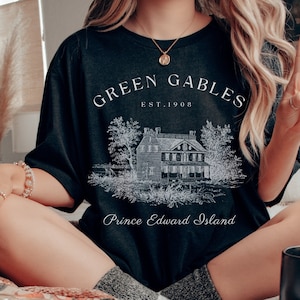 Anne with an E T-shirt Anne of Green Gables Shirt Anne of Green Gables tshirts dark academia shirt book shirt bookish shirt Anne Shirley