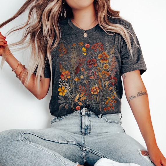 Vintage Cottagecore Shirt Goblincore shirt Boho wildflowers shirt Nature Shirt Botanical Shirt Garden Lover Autumn Aesthetic Green witch