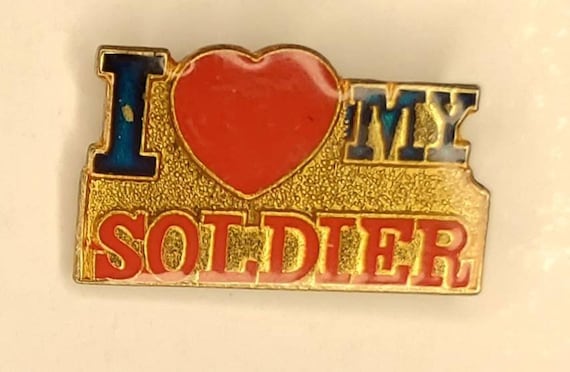 Vintage Enamel Pins // I love my Soldier // Airbo… - image 5