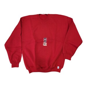 Vintage Russell Athletic röd rundhalsad tröja | NuBlend träningsutrustning | Tillverkad i USA | Retro träningströja | Unisex Medium