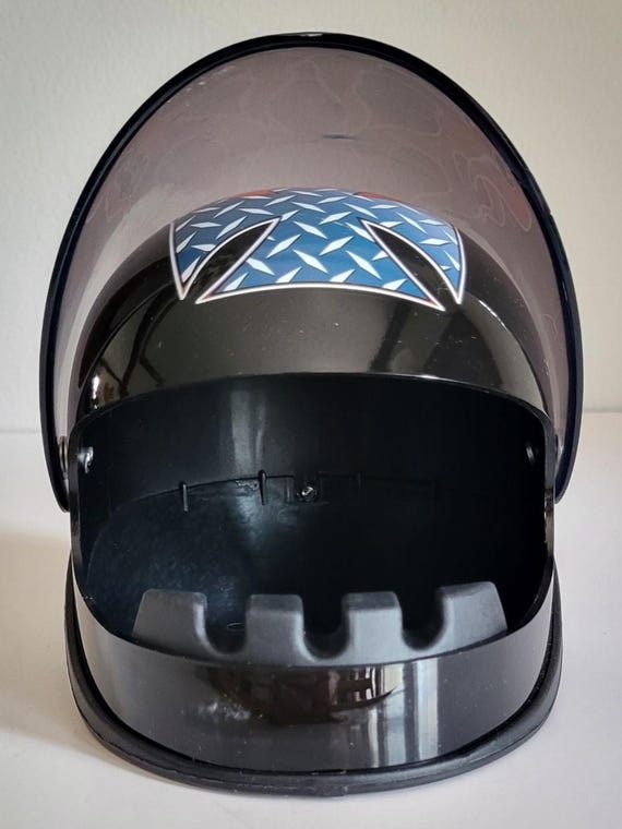 Vintage Black Motorcycle Helmet Ashtray – Flip-up Visor, Flames