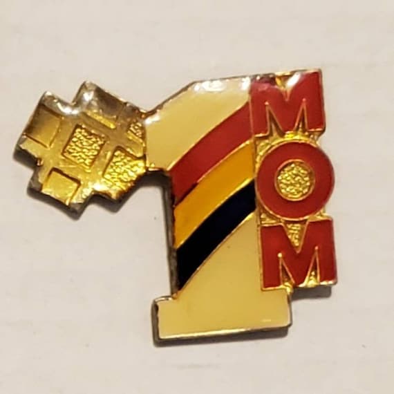 Vintage Enamel Pins // Love // Number 1 Mom // I Love Being Number