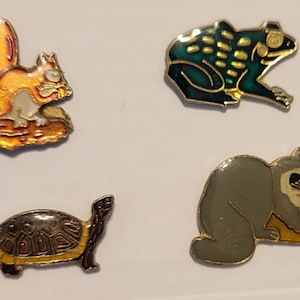 Vintage Enamel Wildlife Pins // Squirrel / Turtle / Racoon / Frog // woodland Wilderness Animals // True Vintage Metal pins // NOS VTG