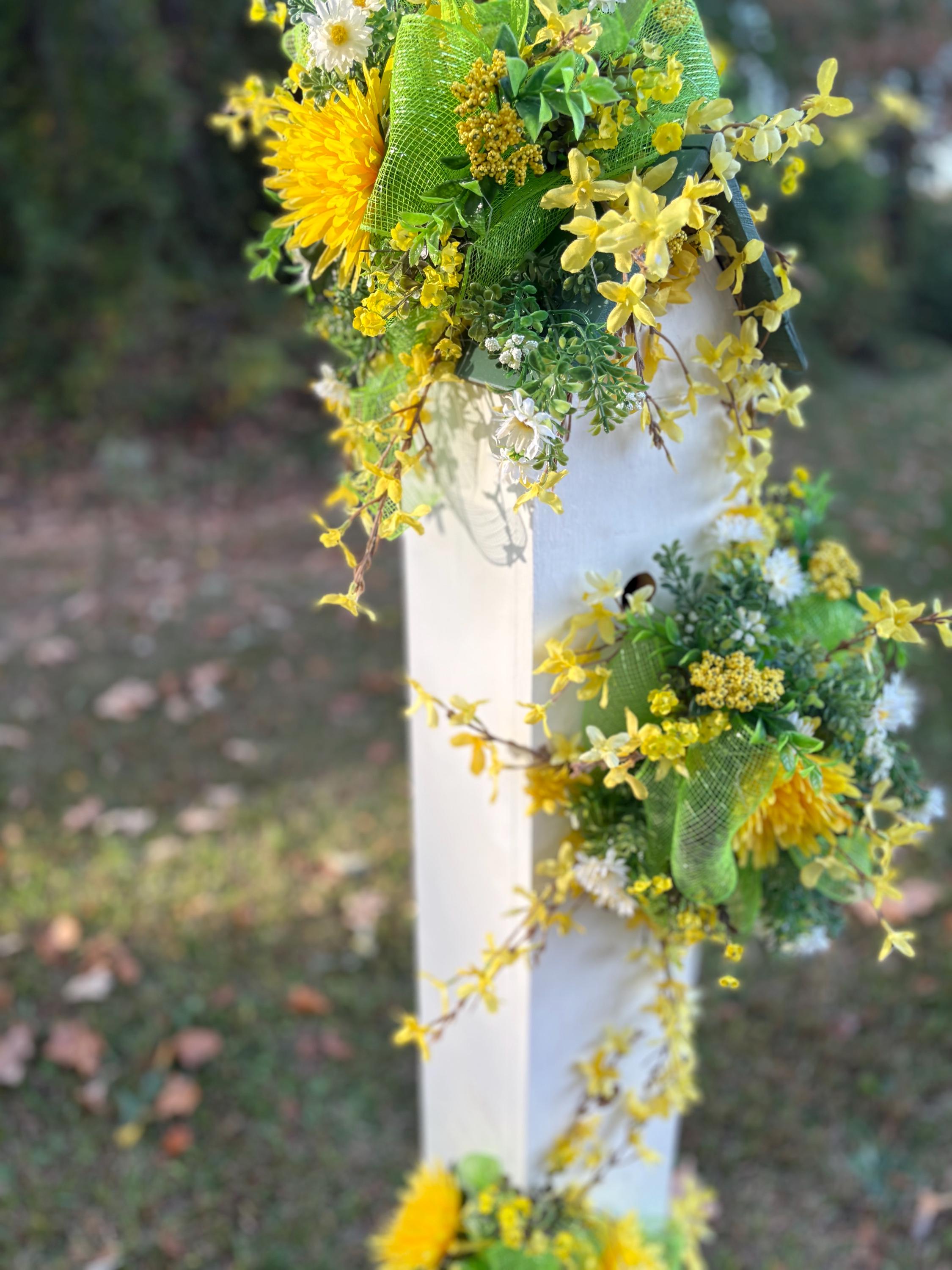 Big yellow bird house decoration - Thumbnail 5