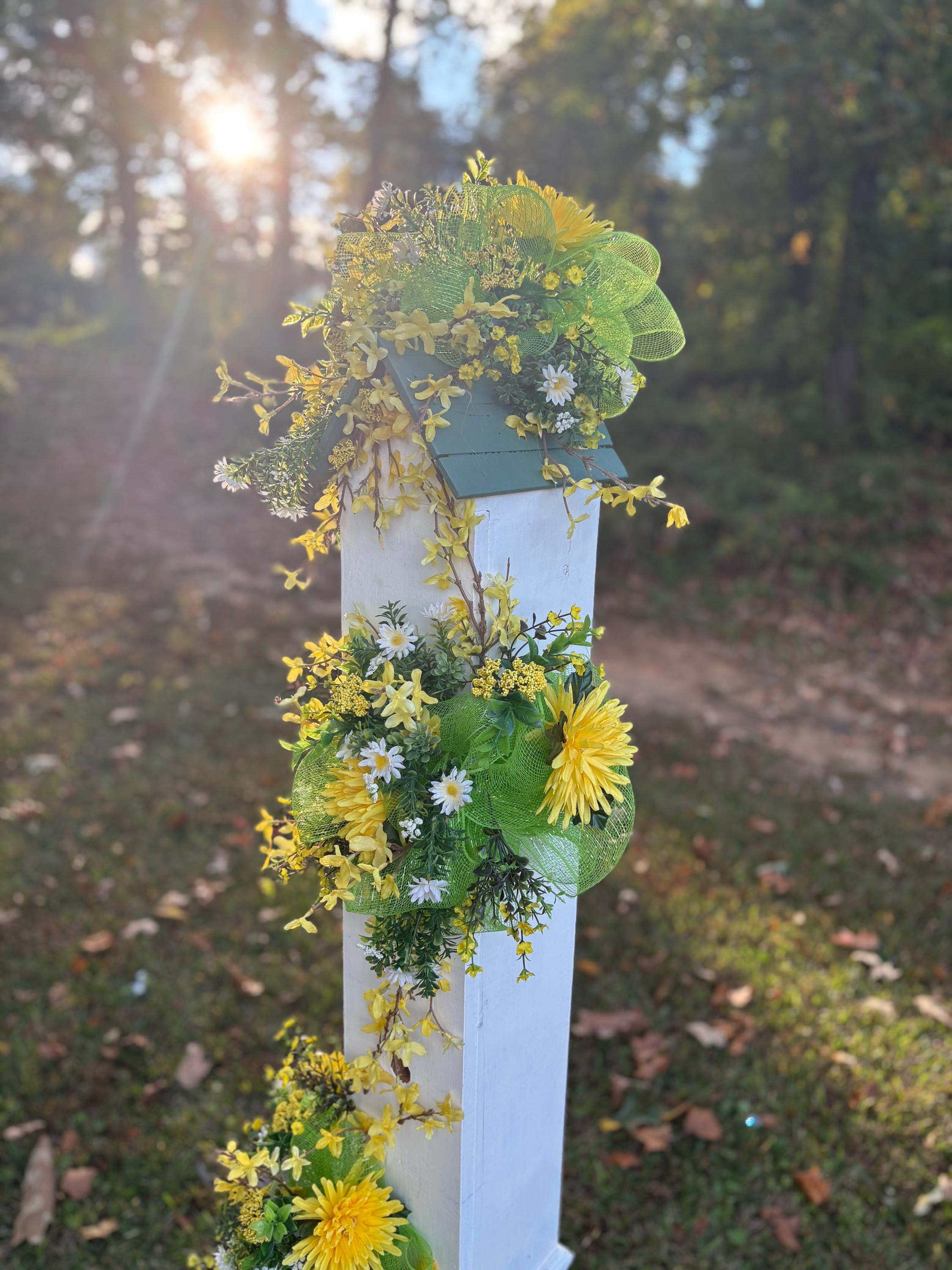 Big yellow bird house decoration - Thumbnail 4