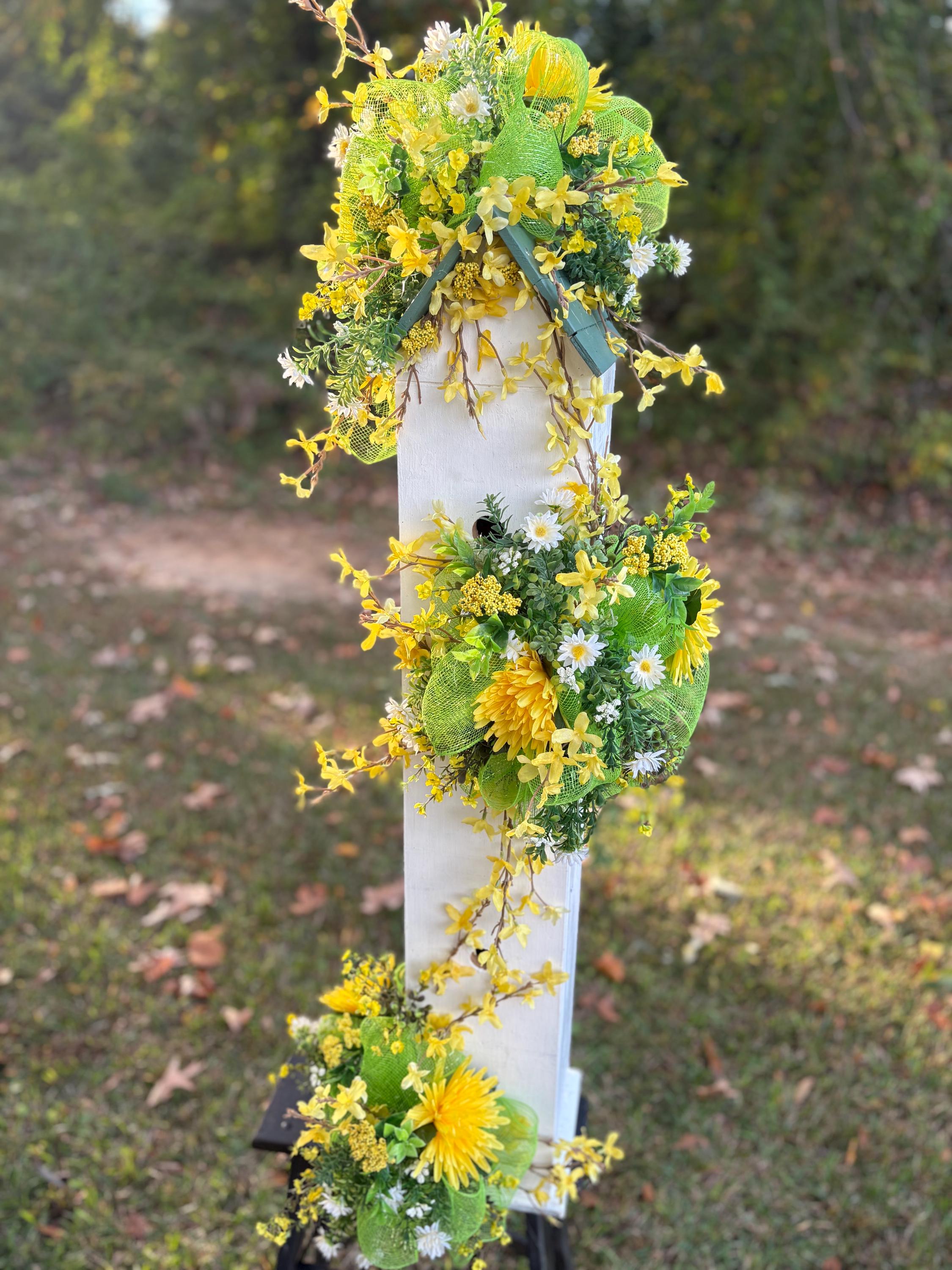 Big yellow bird house decoration - Thumbnail 2