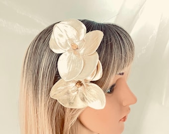 Gold Comb Fascinator Orchid Mini Headpiece Race Day Hat