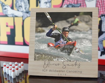 Cadre photo canoéiste personnalisé - Votre photo de sport imprimée sur bois - Cadeau pour rameur, kayak- Custom Oak sport Picture frame