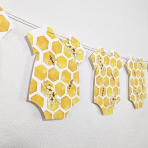 Bee Baby Shower Banner, Mama to Bee Baby Shower Garland, Honeycomb Baby Sprinkle Banner, Bee Gender Reveal Banner