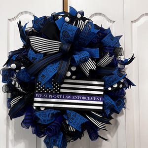 Blue Line Police Support Wreath - Show Your Support for Law Enforcement