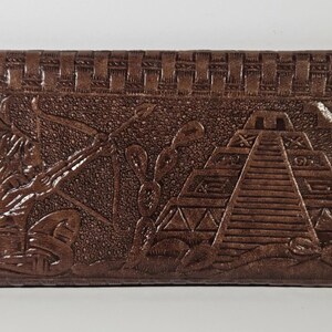 portefeuille vintage en cuir marron pour femme | Usiné à la main | Fabriqué au Mexique | Style Pyramides Anciennes