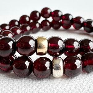 AAAA+ Red Garnet Bracelet / 6mm Red Garnet Bracelet / Stacking Jewelry / January Birthstone / Delicate Jewelry / Beaded Bracelet
