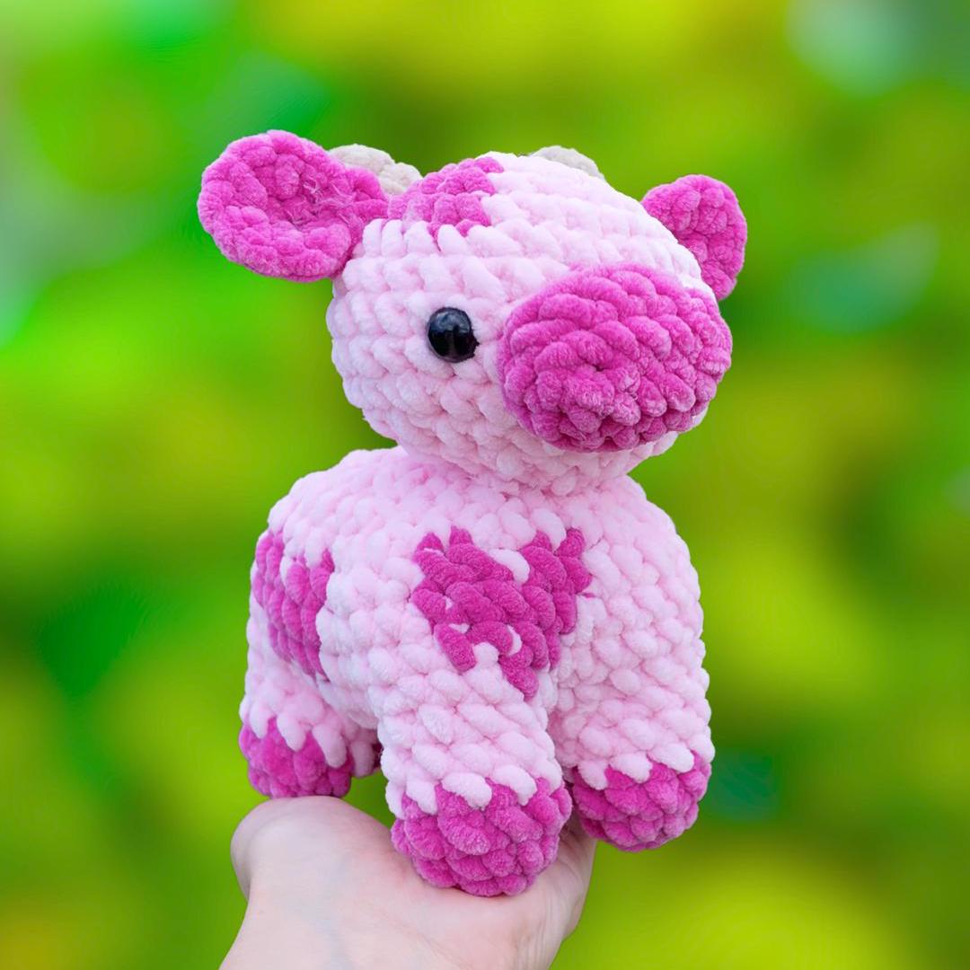 Heart Cow Crochet Pattern - Valentine's Day Amigurumi Crochet Cow