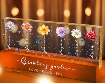 Custom Grandma&#39;s Garden Night Light With Wood Base, Custom Birth flower 3D Lamp Gift for Grandma, Love Grows Here, Christmas Mom Lamp Gift