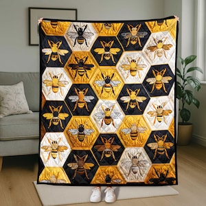 Beehive Quilt Blanket, Honeybee Lover Gift, Black and Yellow Hexagon Bedding, Bumblebee Farmhouse Throw Quilt, Cozy Nature Quilt for Her