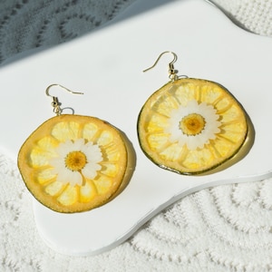 LIME VINE EARRING