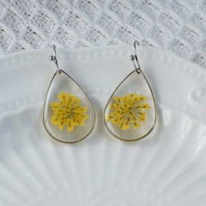Handmade Real Pressed Flower Earrings, Yellow Dried Flower Resin Earrings, Wedding Dangle Drop Earrings, Christmas Birthday Gifts for Women