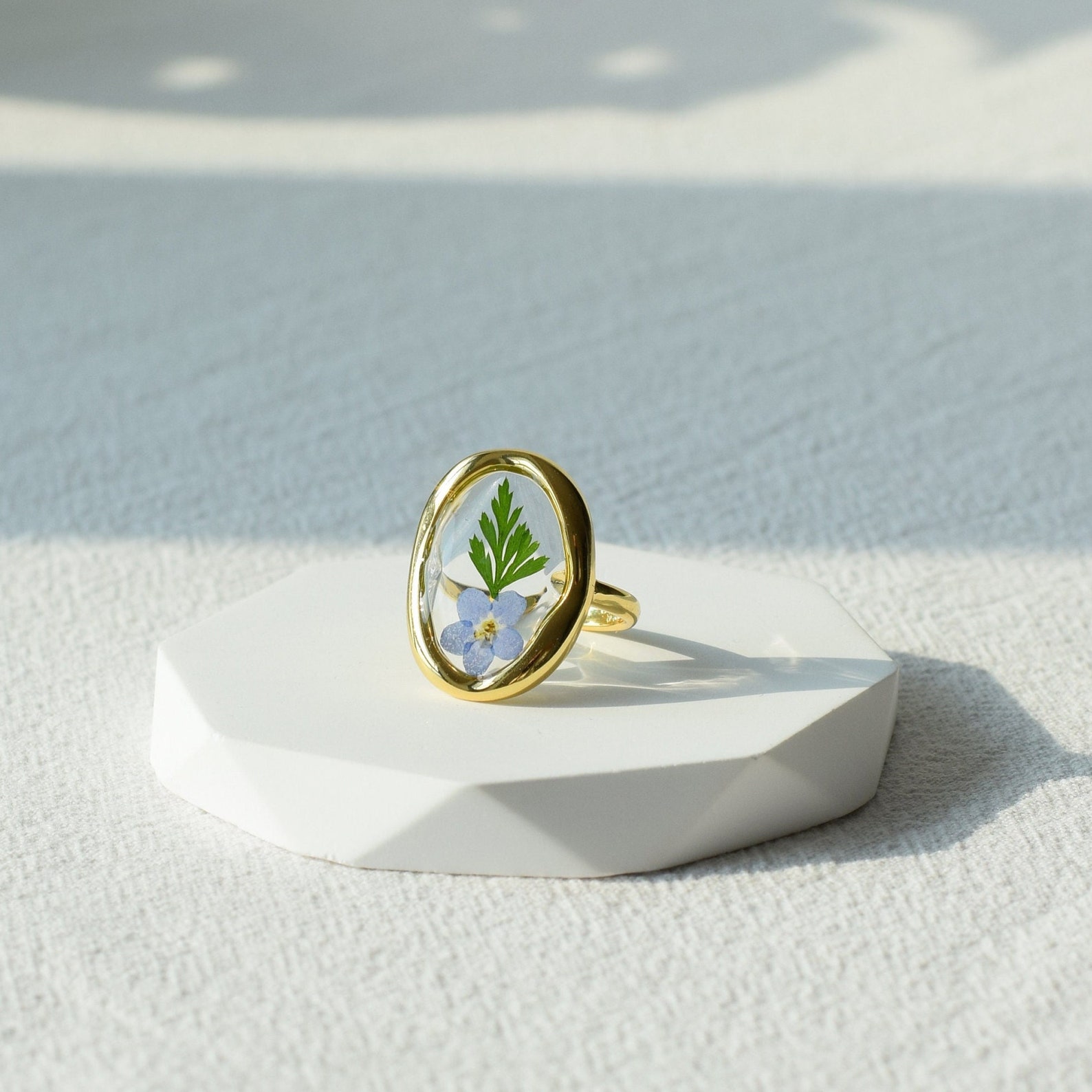Forget Me Not Resin Flower Ring, Adjustable Dainty Floral Ring, Silver ...
