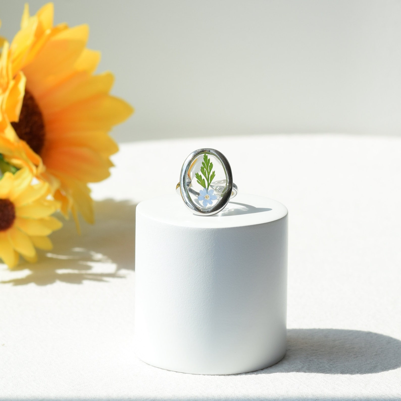 Forget Me Not Resin Flower Ring, Adjustable Dainty Floral Ring, Silver ...