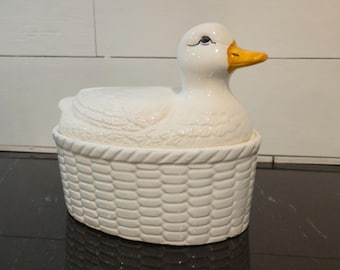 Vintage Ceramic Duck on woven basket cookie Jar Covered Dish soup tureen storage