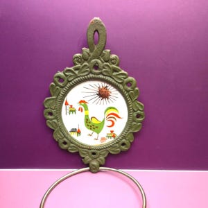 Vintage Cast Iron Rooster Towel Holder: Rustic Farmhouse Bathroom Decor