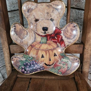 Franklin Mint Bountiful Bear Halloween Plate: Vintage Porcelain Teddy Bear Decor
