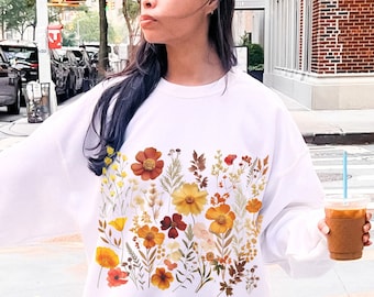 Cottagecore Autumn Sweatshirt Vintage Pressed Flowers Sweater Fall Floral Botanical Crewneck Thanksgiving Shirt Flower Lover Plant Lady Gift