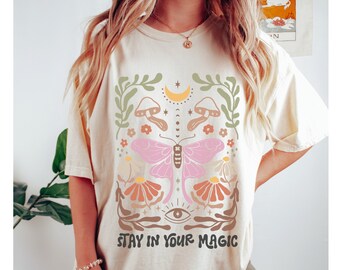 Witchy Moth Cottagecore Fall Floral T-shirt, Comfort Colors Whimsigoth Moth Spooky Season Shirt, Vintage Boho Floral Oversized Pumpkin Shirt