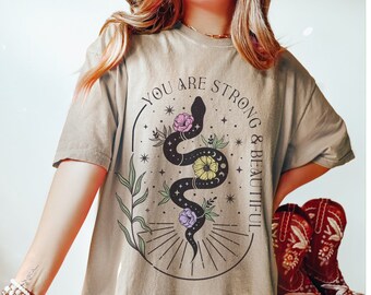 Chemise de serpent mystique de couleurs de confort, chemise de lune mystique de Whimsigoth, chemise céleste surdimensionnée, chemise de phases de lune Witchcore, chemise spirituelle