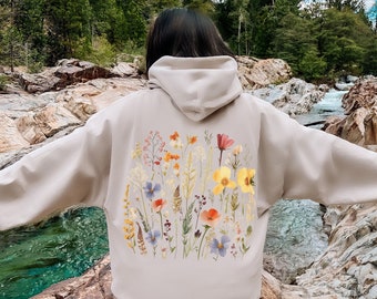 Boho Cottagecore Hoodie, Vintage Pressed Wildlowers Sweatshirt, Aesthetic Botanical Floral Pullover, Fairycore Oversized Flowers Crewneck