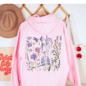 Vintage Wildflowers Hoodie, Pressed Lavender Flowers Hoodie, Boho Cottagecore Crewneck,Fairycore Pastel Botanical Floral Pullover Sweatshirt