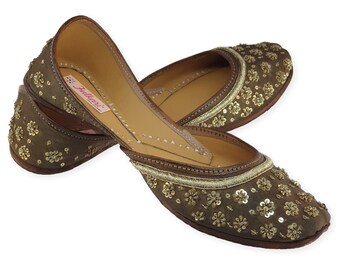 pantofole da uomo artigianato indiano Pantofole in pelle scamosciata etnica Jaipuri fatte a mano abbigliamento da sposa regalo per lui Scarpe Calzature uomo Jutti e Mojari super leggere 