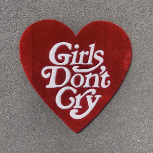 Girls Don’t Cry Heart Tufted Rug / Custom Rug, Fluffy & Soft, Handmade Rug, Housewarming Gifts, Handmade Gift
