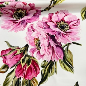 Italian pure silk charmeuse high quality mulberry fabric/ Designer floral print/ Alta moda luxury textile natural fabric without stretch