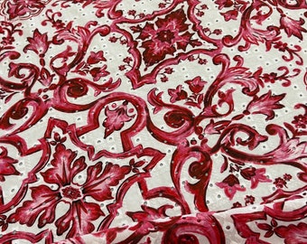Hochwertiger, bestickter Baumwollbatist aus Italien / Designer-Majolika-Druck / Luxustextilien der Alta Moda, Sangallo-Naturstoff
