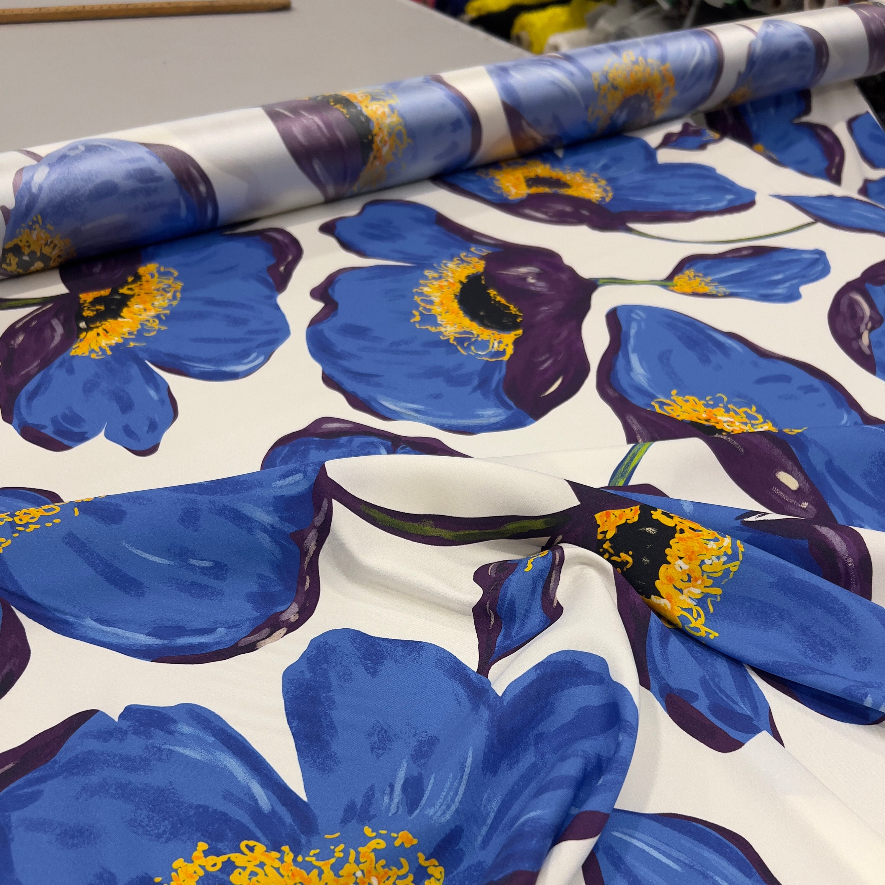 Italian pure silk charmeuse high quality premium mulberry fabric/ Designer floral print/ Alta moda luxury textile natural fabric by the yard