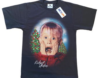 Vintage Style Home Alone T-Shirt | Kevin McCallister Christmas Movie Tee | Retro 90s Film Graphic Shirt | Wet Bandits Holiday Gift