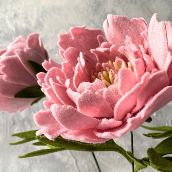 Single Peony Felt Flower with Greenery Stem, Handmade Artificial Peony for Floral Arrangements, Unique Home Décor, Pink Faux Flowers