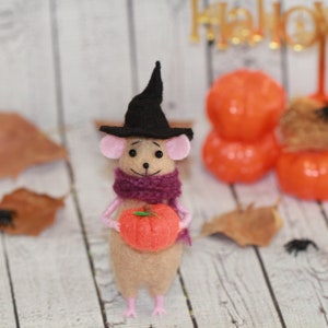 Felt Mouse Ornament: Handmade Halloween Witch Doll