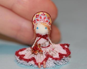 Tiny Christmas Doll: Miniature Pompom Dollhouse Figurine