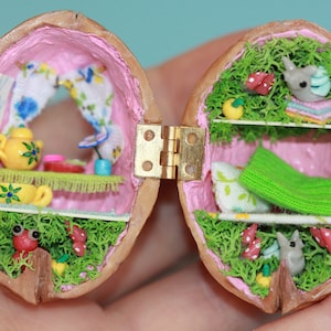 Walnut Shell doll house, Miniature, Dollhouse miniature, World inside walnuts, Unique work