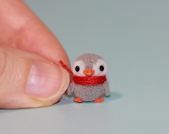 Tiny Penguin Christmas Doll: Soft Sculpture Figurine (0.59 in)