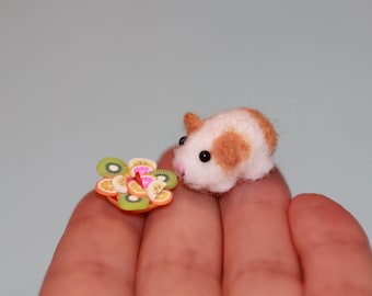 Needle Felted Guinea Pig: Miniature Handmade Animal